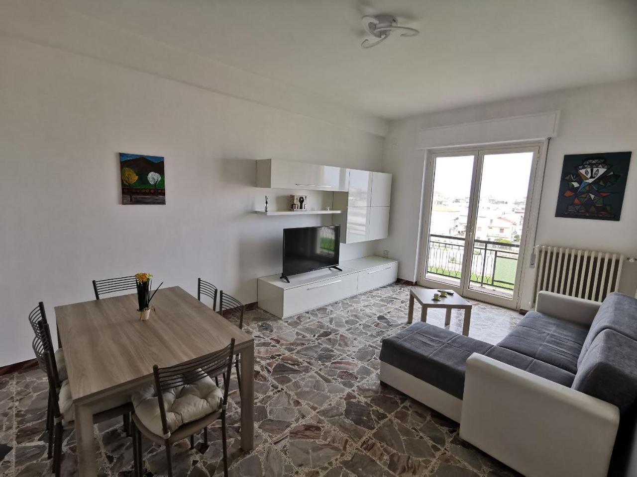 Clizia Apartment *